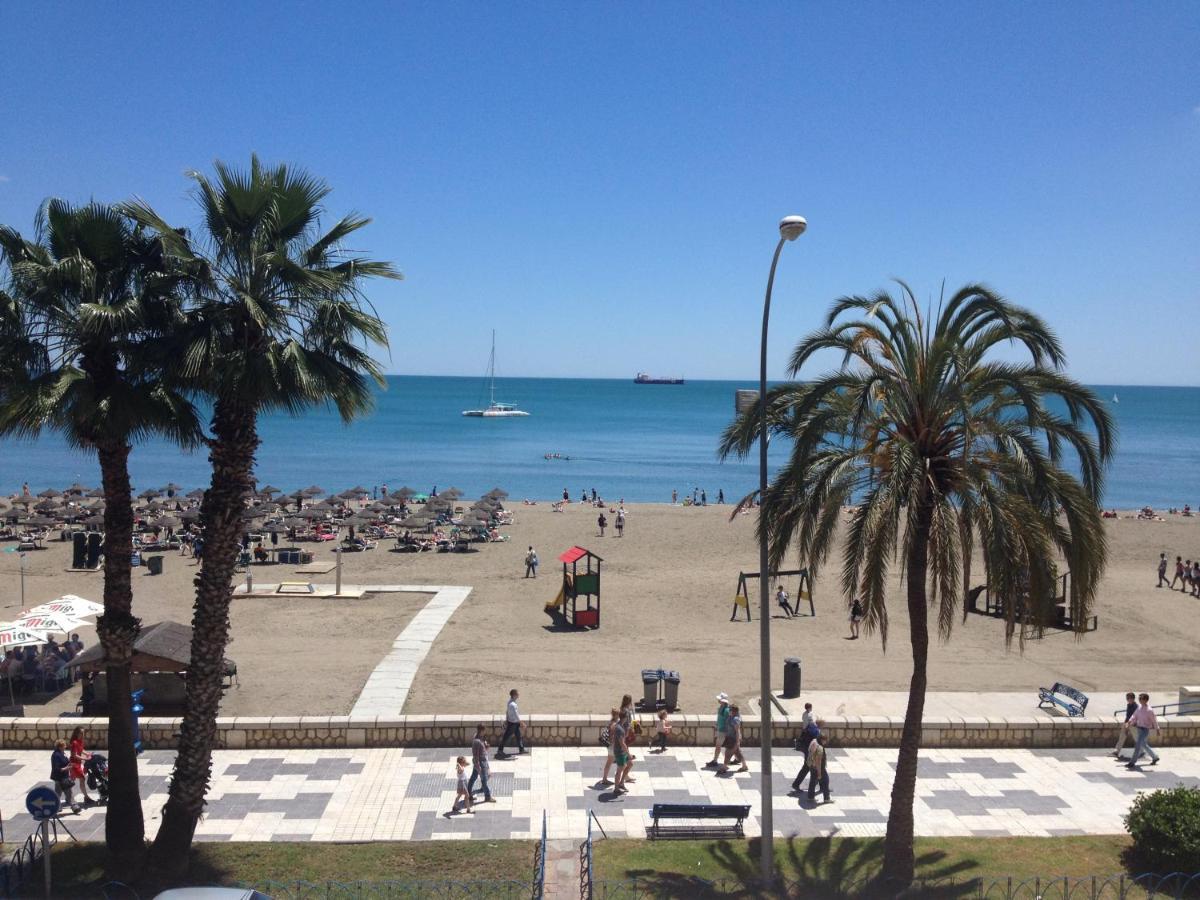 Malagueta Blue Beach Malaga Bagian luar foto