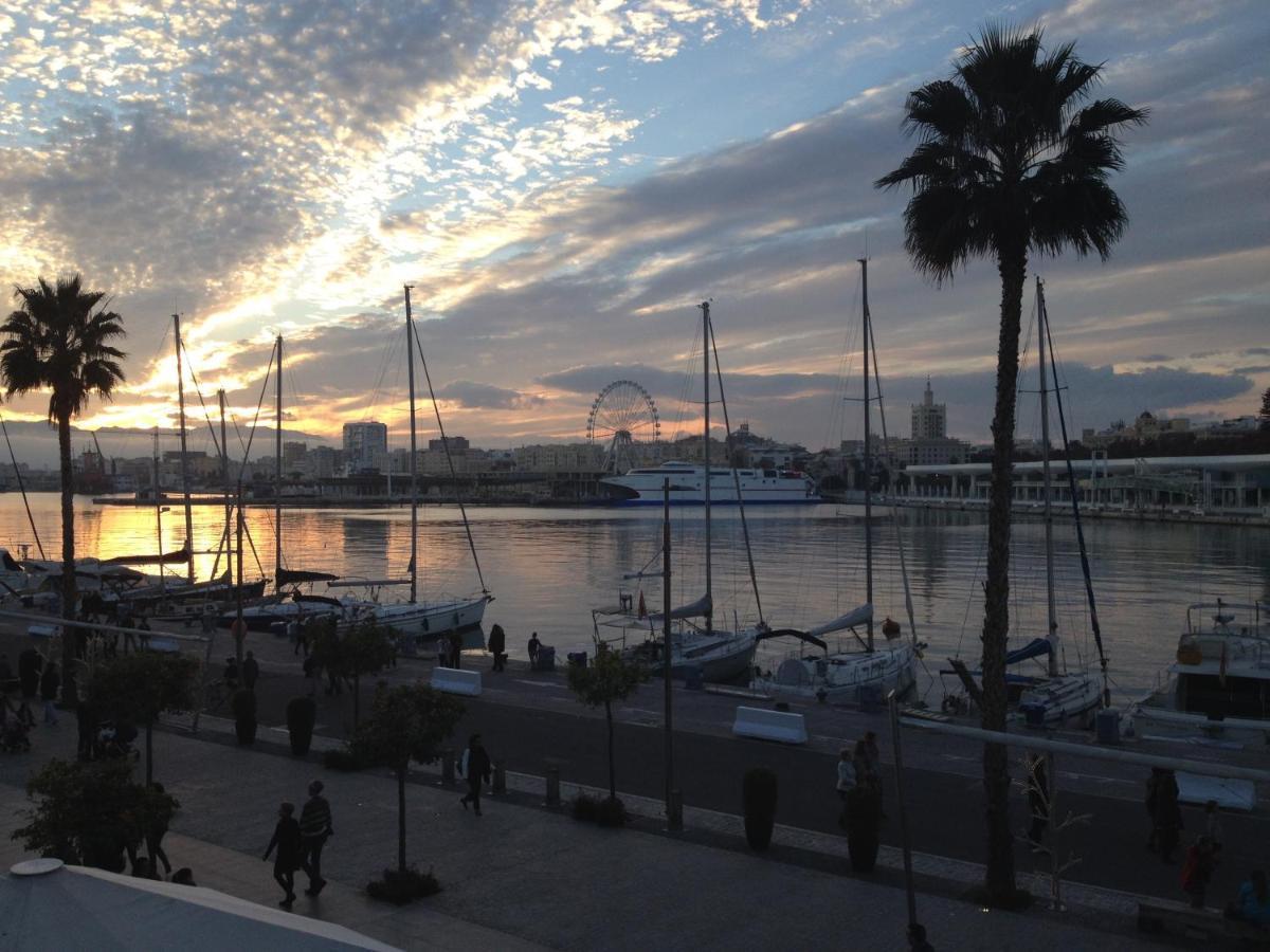 Malagueta Blue Beach Malaga Bagian luar foto